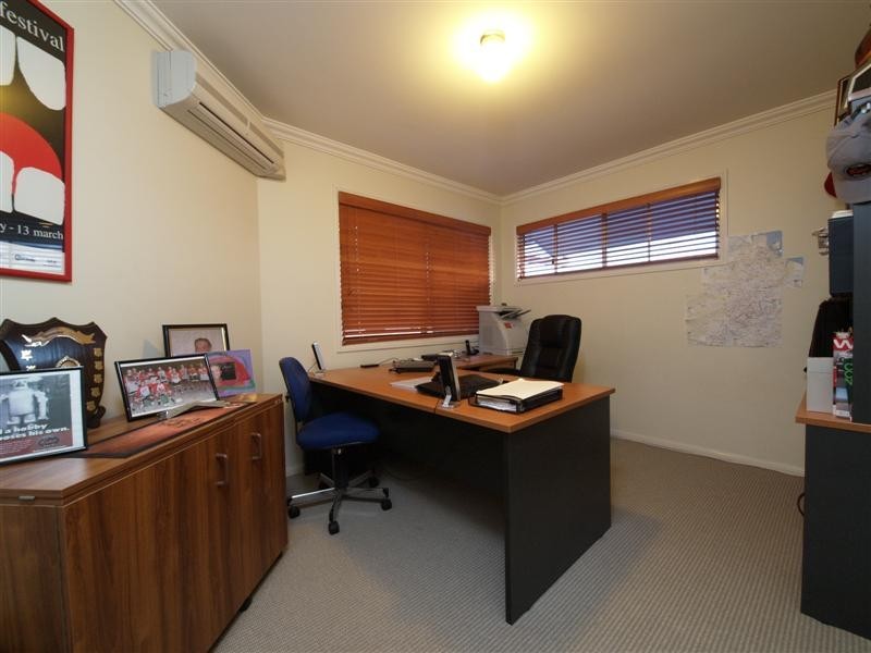 7 Keona Road, Mcdowall QLD 4053