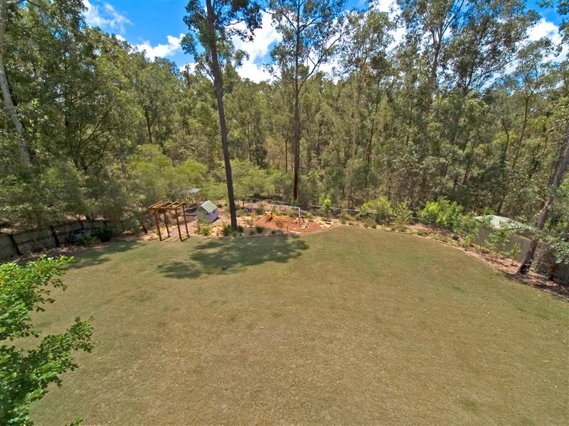 9 KEN DUNCOMBE DRIVE, Cashmere QLD 4500