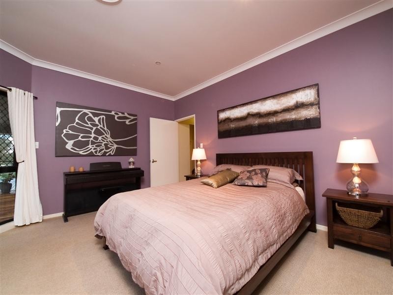 9 KEN DUNCOMBE DRIVE, Cashmere QLD 4500