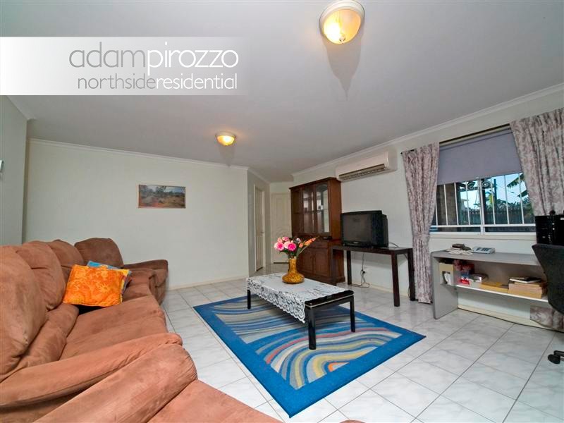 33 Silkyoak Circuit, Fitzgibbon QLD 4018