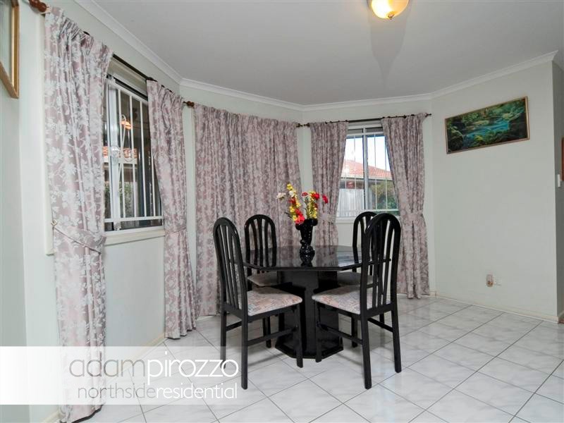 33 Silkyoak Circuit, Fitzgibbon QLD 4018