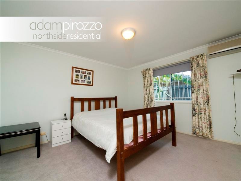 33 Silkyoak Circuit, Fitzgibbon QLD 4018