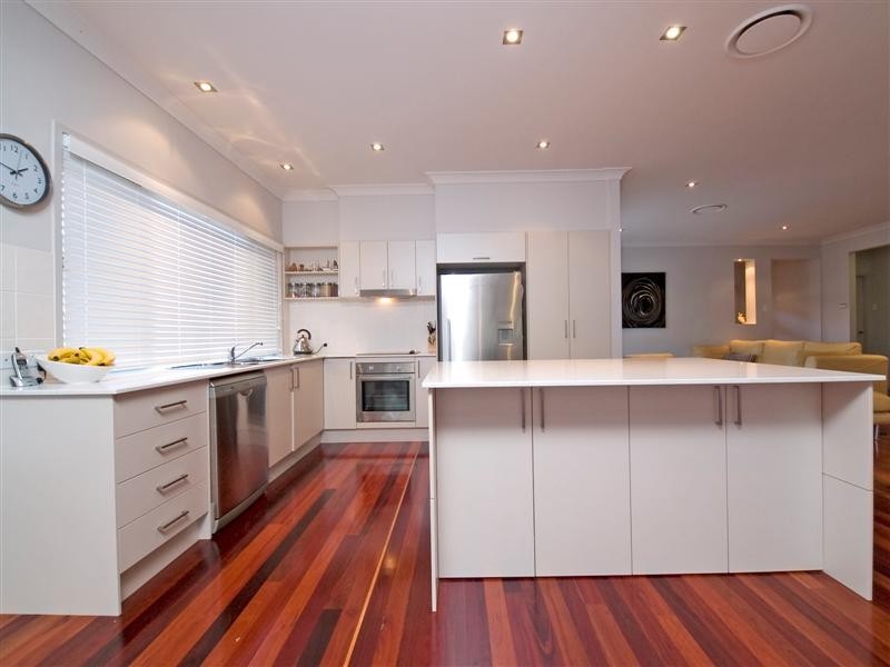 17 Talisman Court, Eatons Hill QLD 4037