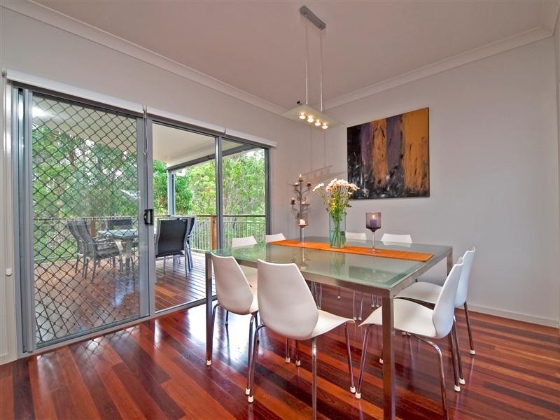 17 Talisman Court, Eatons Hill QLD 4037