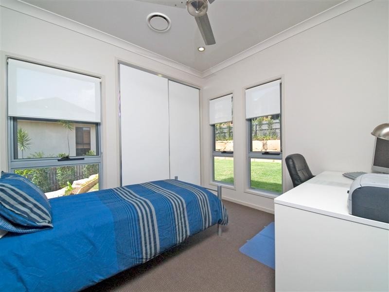 17 Talisman Court, Eatons Hill QLD 4037