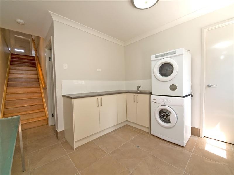 17 Talisman Court, Eatons Hill QLD 4037