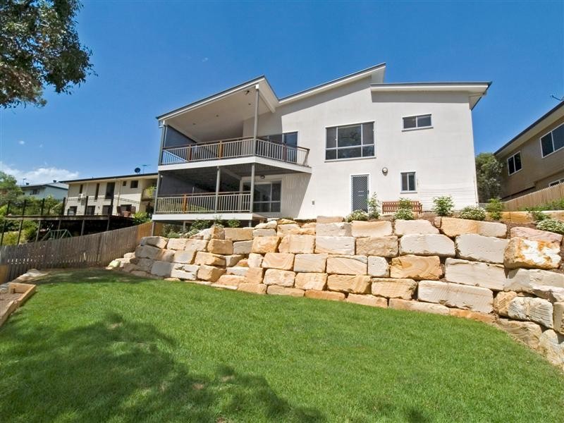 17 Talisman Court, Eatons Hill QLD 4037