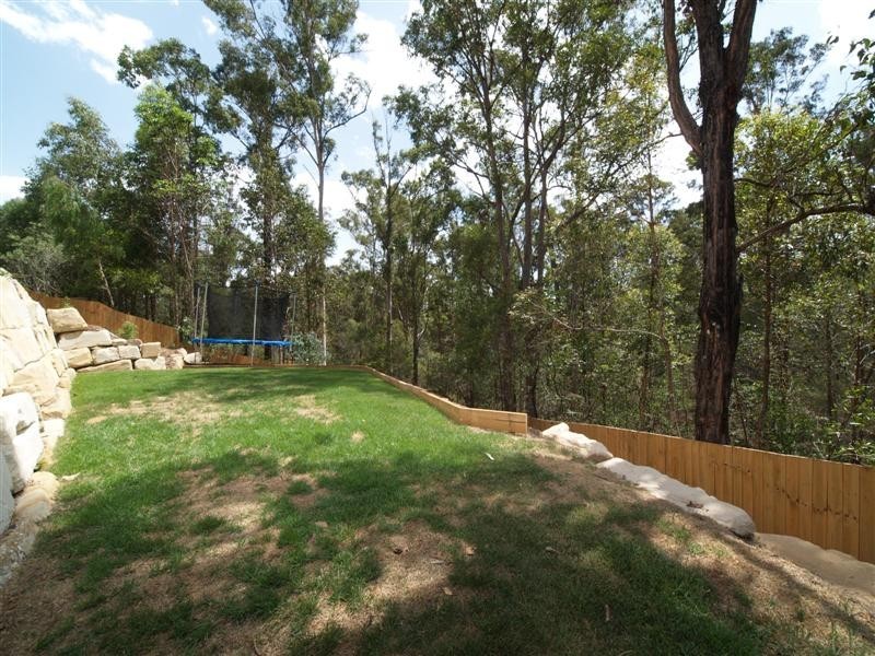 17 Talisman Court, Eatons Hill QLD 4037