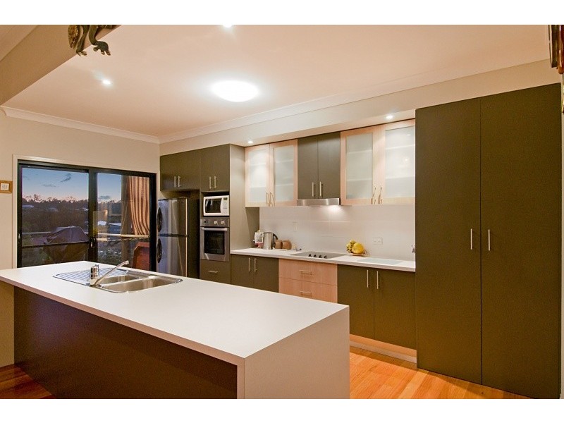 87 Corvus Drive, Cashmere QLD 4500