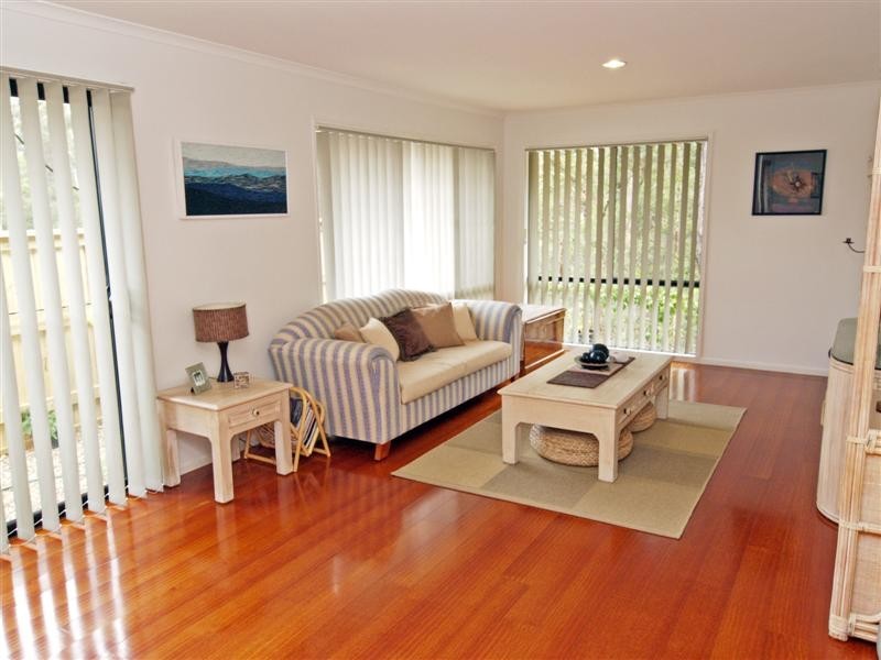 7 Talisman Court, Eatons Hill QLD 4037