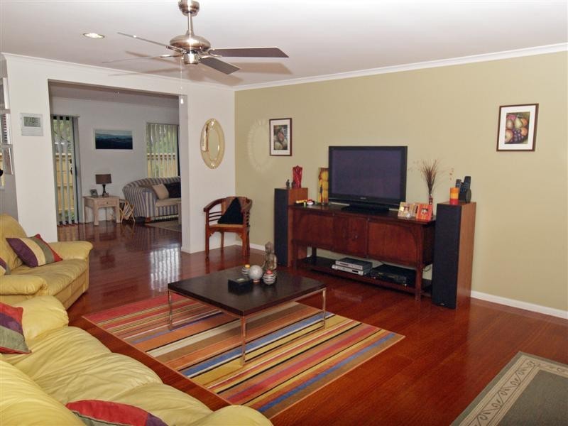 7 Talisman Court, Eatons Hill QLD 4037