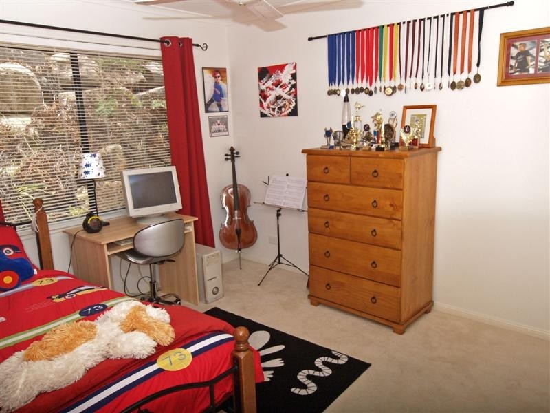 7 Talisman Court, Eatons Hill QLD 4037