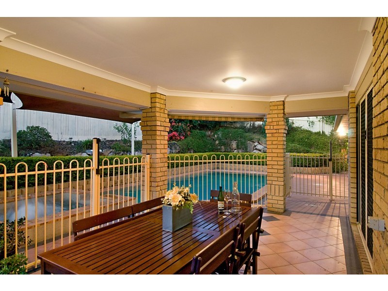 5 Awonga Court, Albany Creek QLD 4035