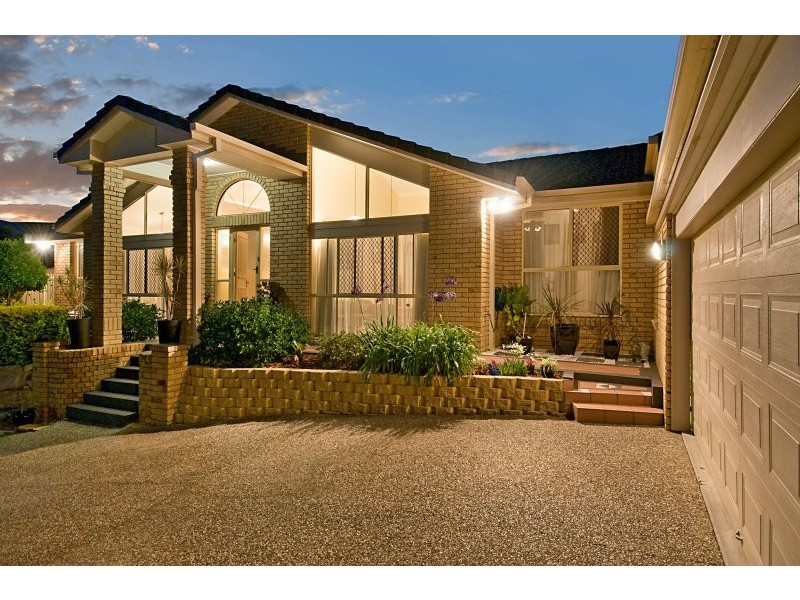 5 Awonga Court, Albany Creek QLD 4035