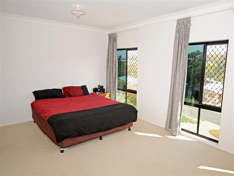 153 Saraband Drive, Eatons Hill QLD 4037