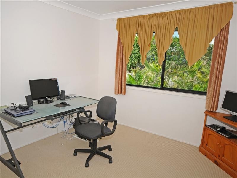 153 Saraband Drive, Eatons Hill QLD 4037