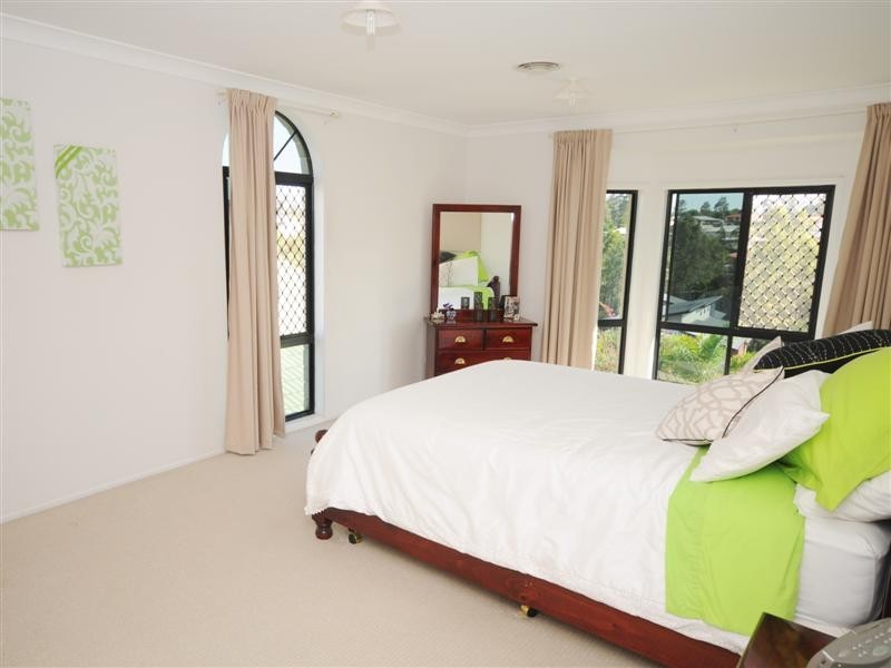 153 Saraband Drive, Eatons Hill QLD 4037