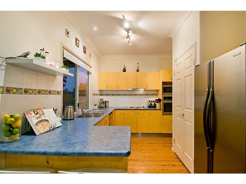 9 Corvus Drive, Cashmere QLD 4500