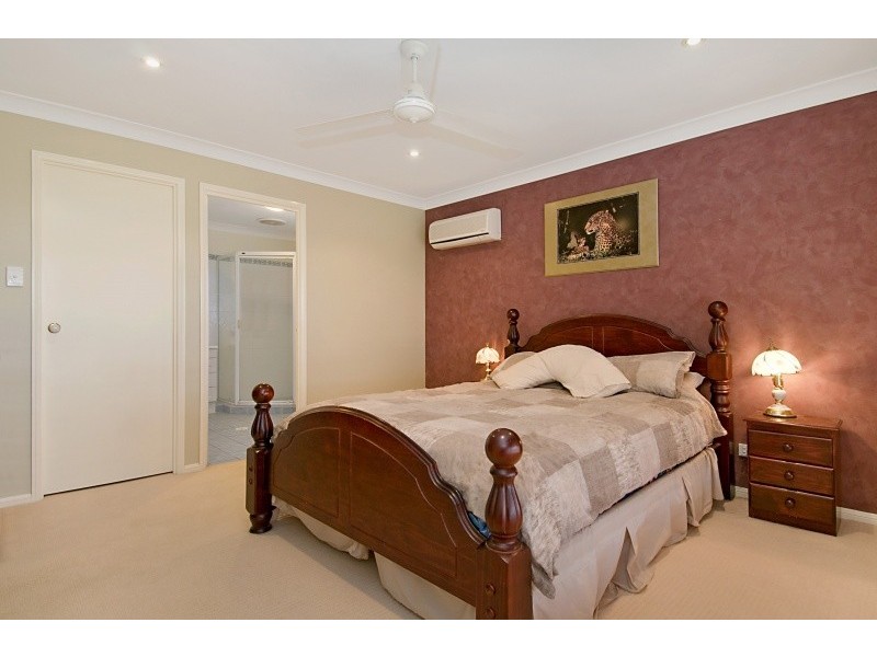 8 Boobook Court, Cashmere QLD 4500