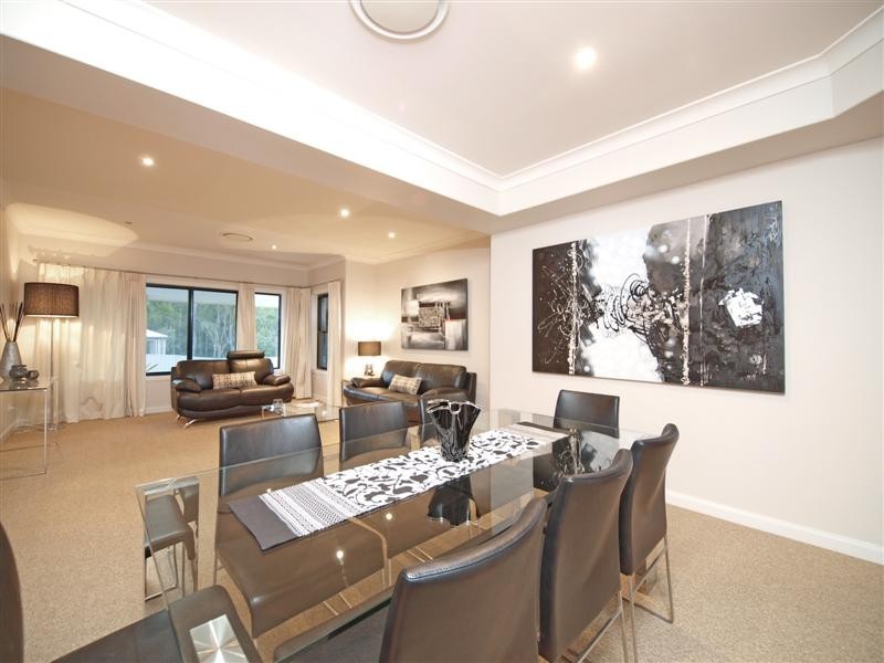 44 Country Club Dr, Albany Creek QLD 4035