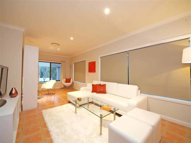 44 Country Club Dr, Albany Creek QLD 4035