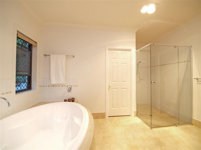 44 Country Club Dr, Albany Creek QLD 4035