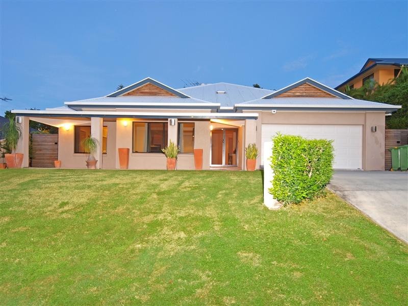 44 Country Club Dr, Albany Creek QLD 4035