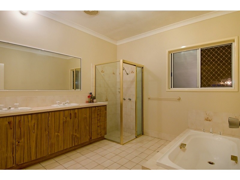 22 Tosca Street, Cashmere QLD 4500