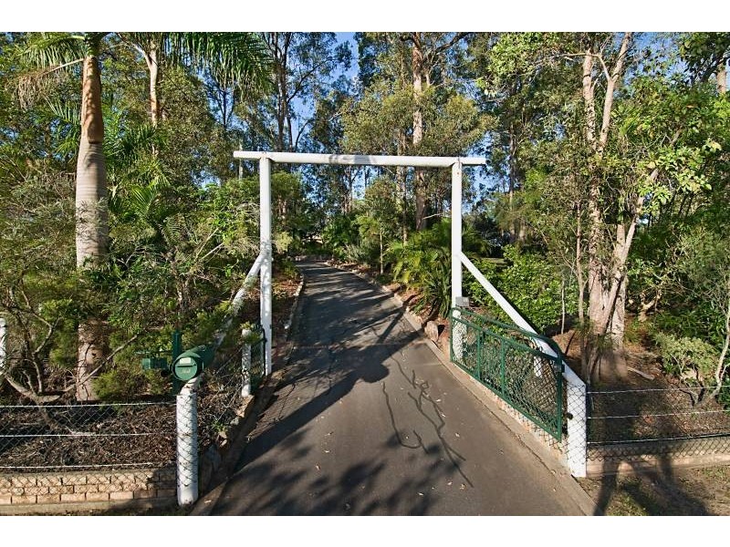 15 Telopia Court, Cashmere QLD 4500