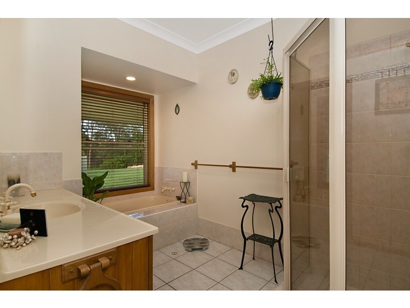 15 Telopia Court, Cashmere QLD 4500