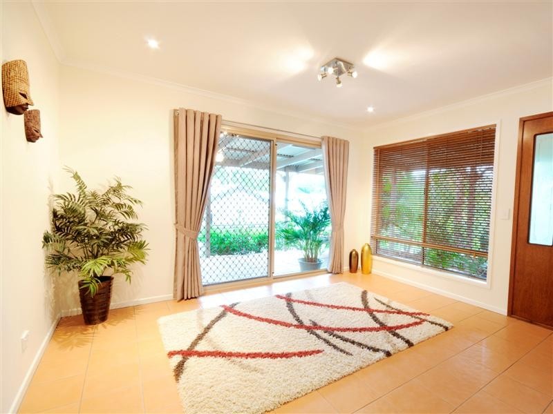 8 Wren Crescent, Buderim QLD 4556