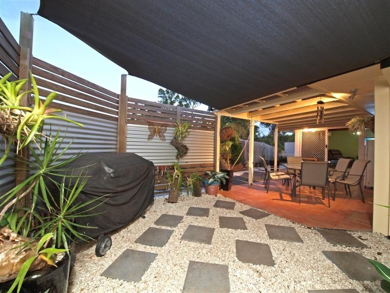 1 Bauple Street, Albany Creek QLD 4035
