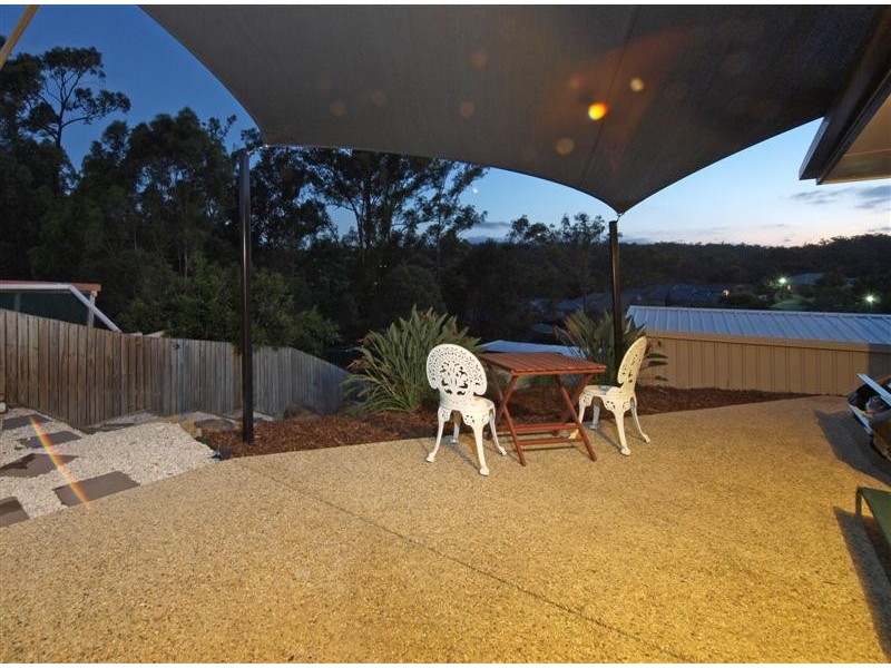 1 Bauple Street, Albany Creek QLD 4035