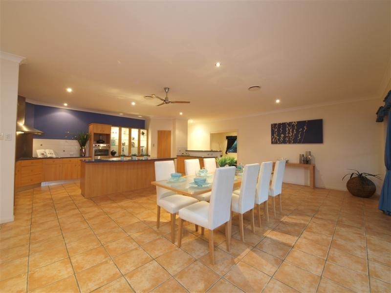 21 Moogerah Court, Albany Creek QLD 4035