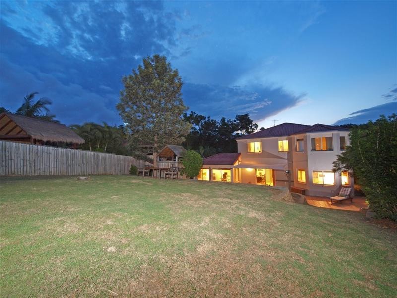 33 Cowrie Parade, Albany Creek QLD 4035