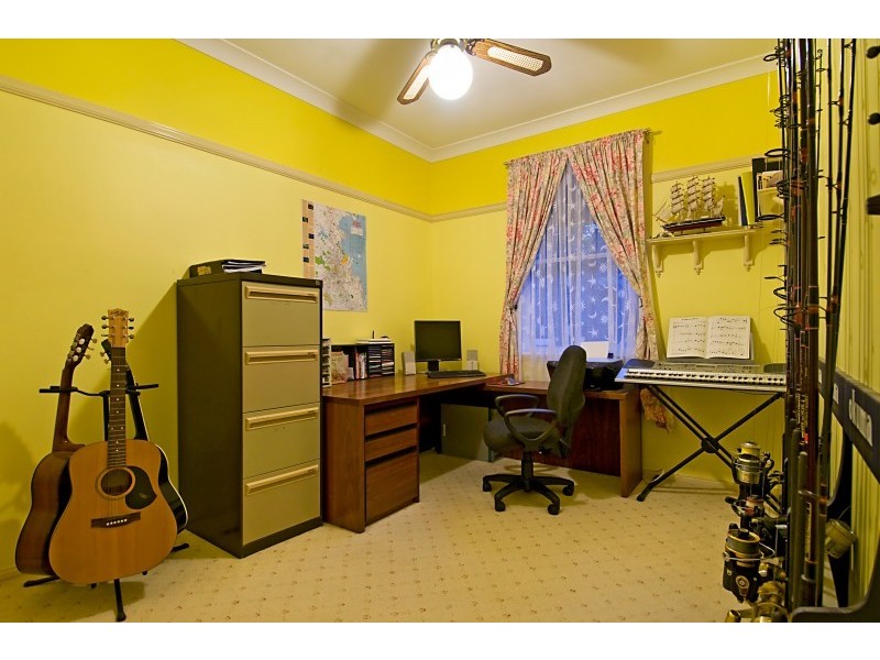 74 Saraband Drive, Eatons Hill QLD 4037