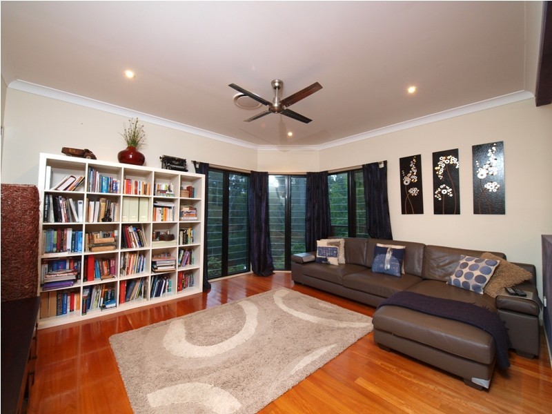 10 Pheasant Court, Cashmere QLD 4500