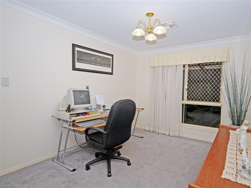 88 Oxford Crescent, Bridgeman Downs QLD 4035