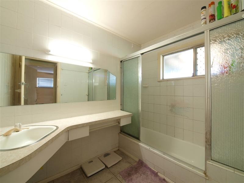 67 Grahams Road, Strathpine QLD 4500