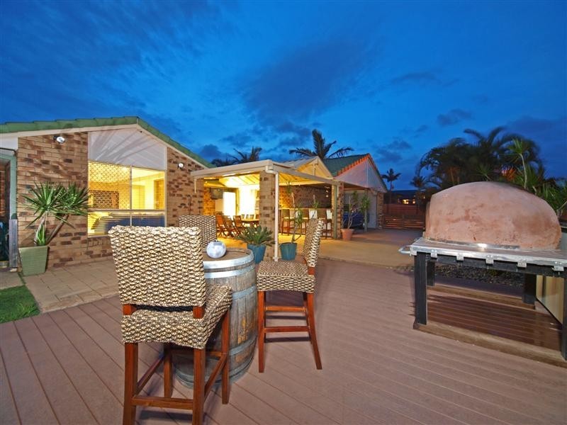 29 Queen Elizabeth Drive, Eatons Hill QLD 4037