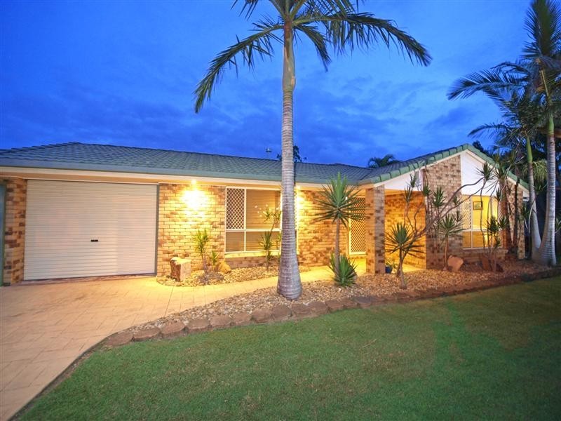 29 Queen Elizabeth Drive, Eatons Hill QLD 4037