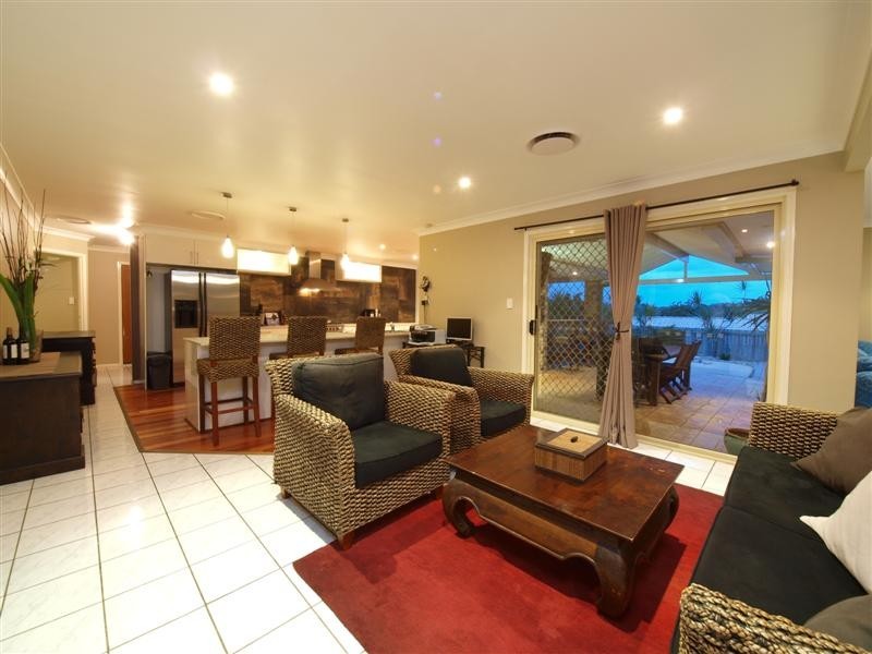 29 Queen Elizabeth Drive, Eatons Hill QLD 4037