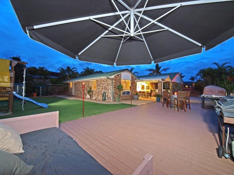 29 Queen Elizabeth Drive, Eatons Hill QLD 4037