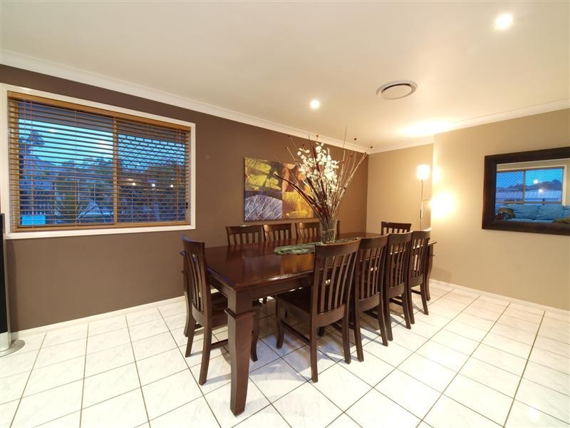 29 Queen Elizabeth Drive, Eatons Hill QLD 4037