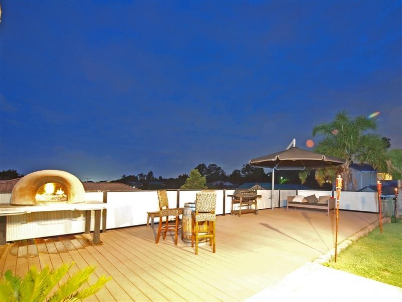 29 Queen Elizabeth Drive, Eatons Hill QLD 4037