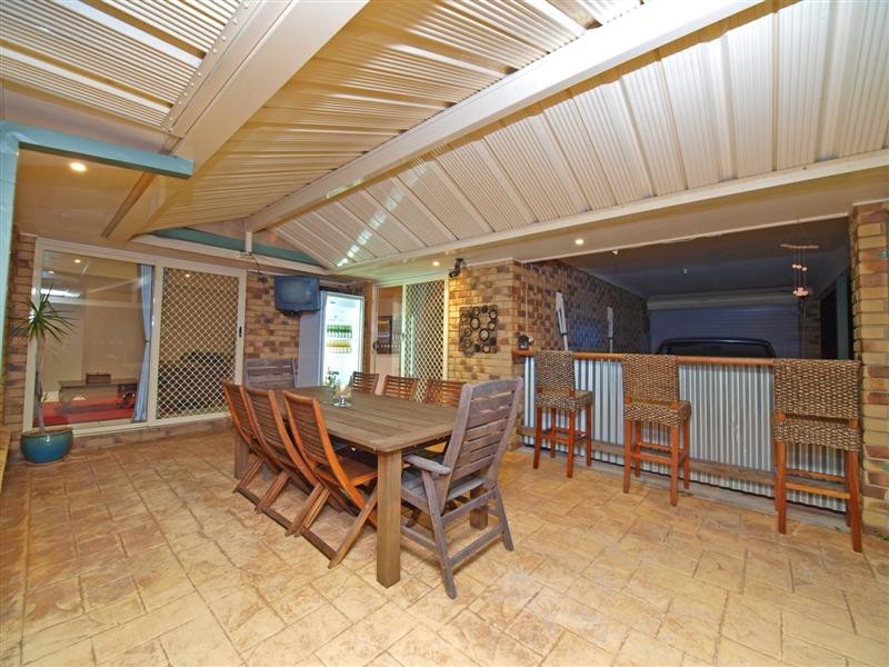 29 Queen Elizabeth Drive, Eatons Hill QLD 4037