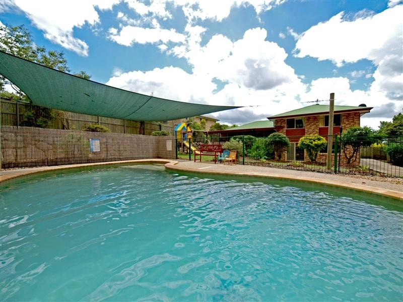 37 Boondooma Circuit, Albany Creek QLD 4035