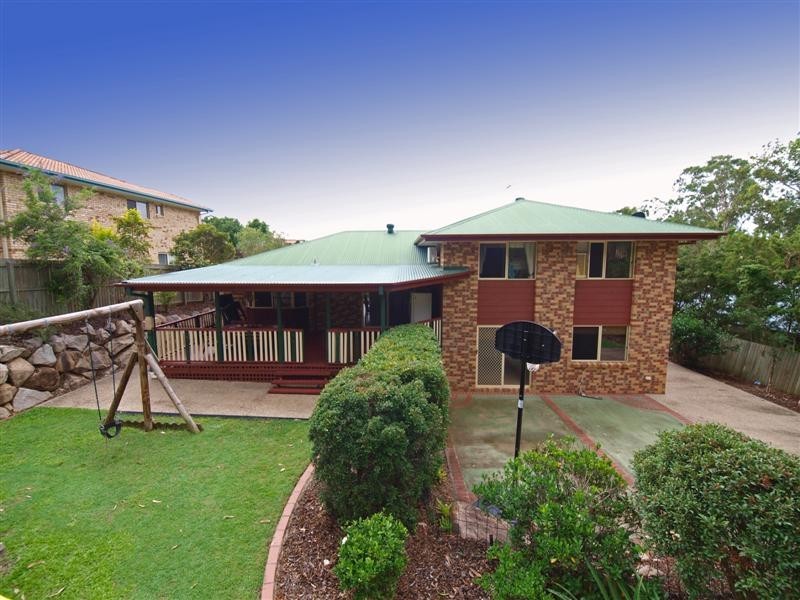 37 Boondooma Circuit, Albany Creek QLD 4035