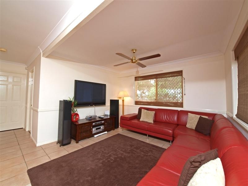 37 Boondooma Circuit, Albany Creek QLD 4035