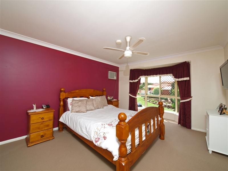 37 Boondooma Circuit, Albany Creek QLD 4035